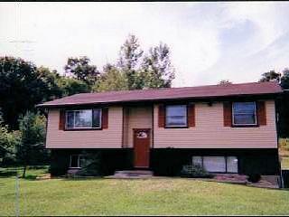 3BR/1+1BA Single Family House