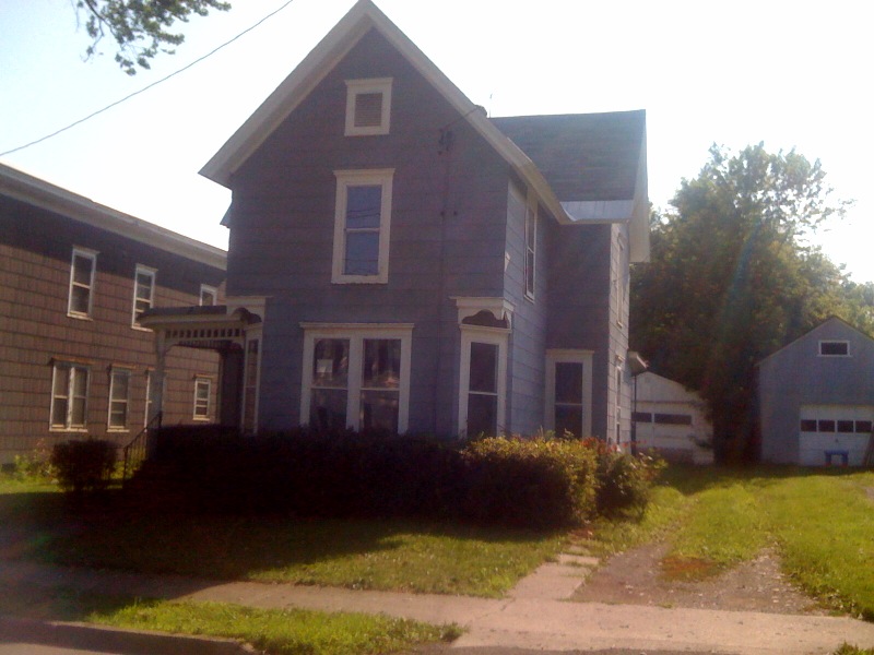 3BR/1BA Single Family Home